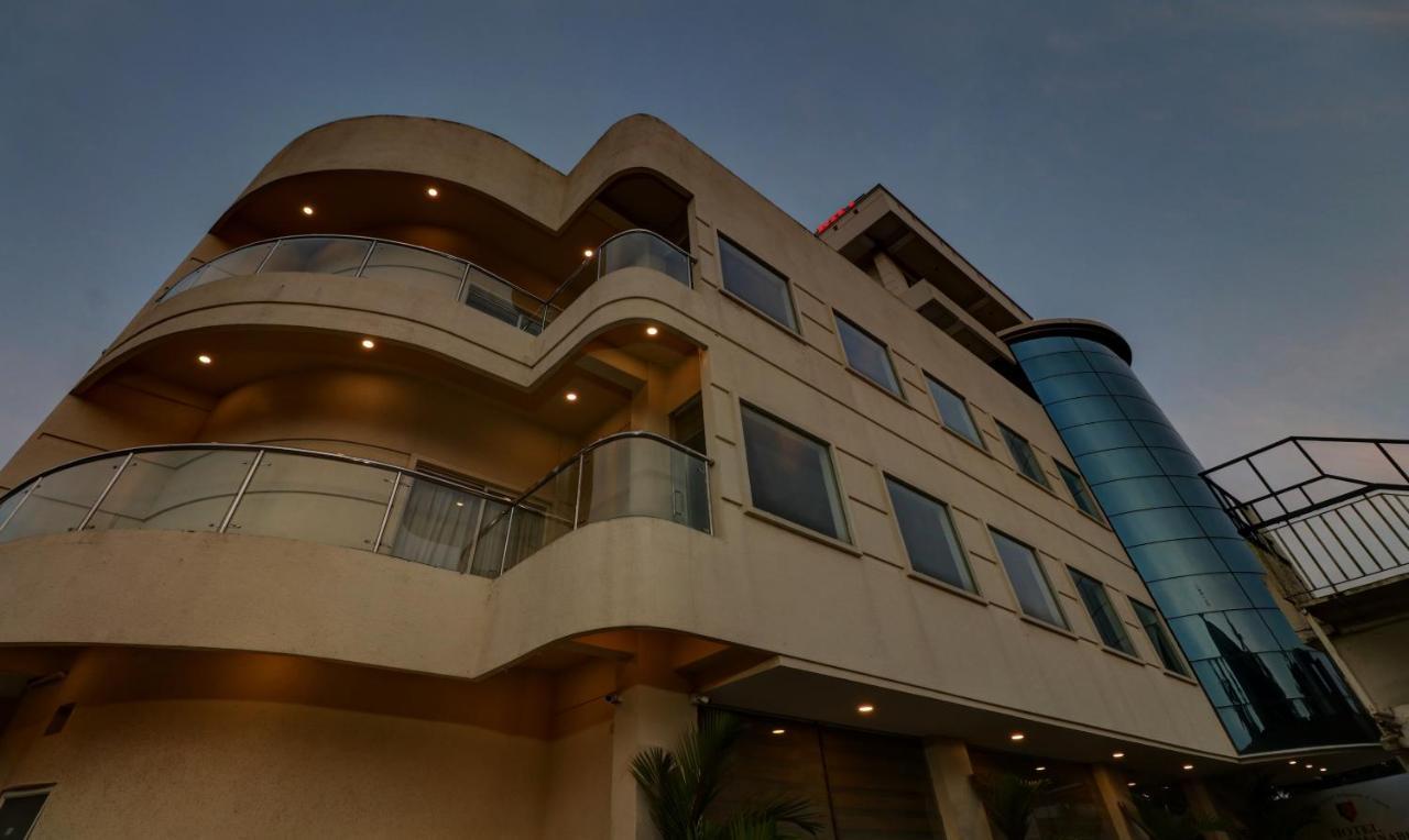 Hotel Treebo Tryst Sreepadmanabha Balaramapuram Kovalam Exterior foto